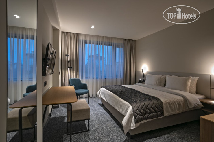Hotel photo Mona Plaza 4*