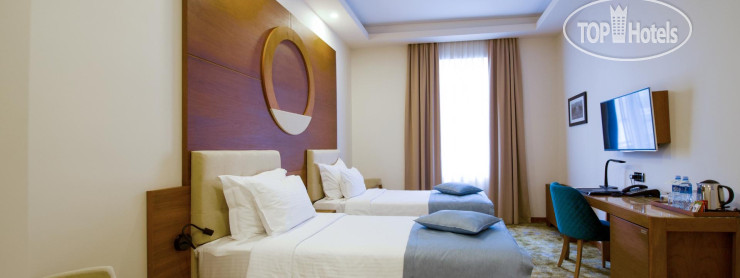 Hotelier's photos City Savoy 4*