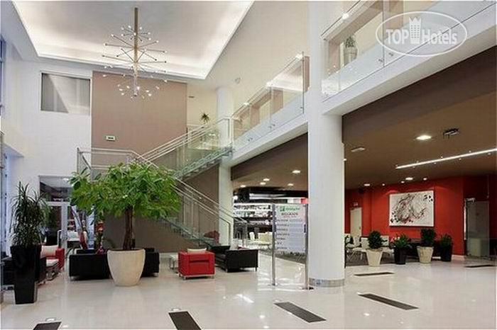 New photos from tourists Holiday Inn 4*