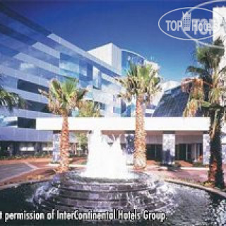 Photos Holiday Inn International Airport