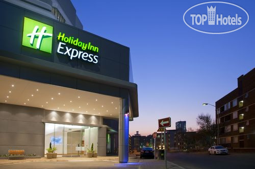 Hotelier's photos Holiday Inn Express Pretoria - Sunnypark 3*