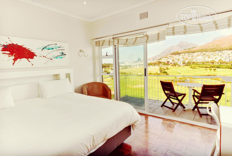 Фото Mouille Point Village
