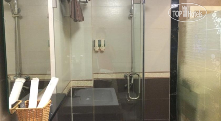 New photos from tourists Milan Hotel 2*
