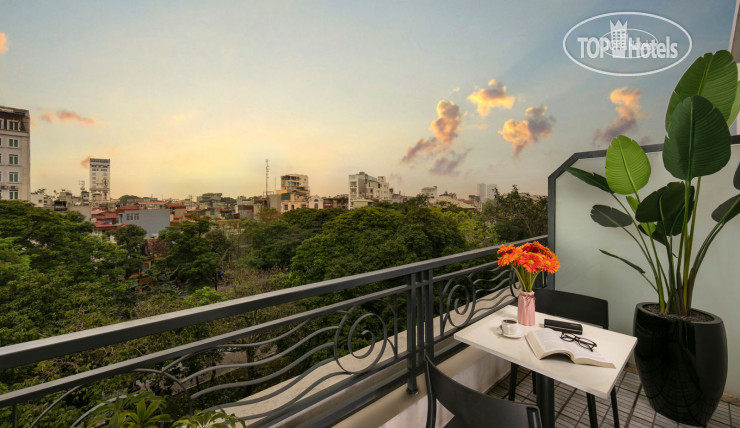 Новые добавленные фото туристов Hotel Le Carnot 3*