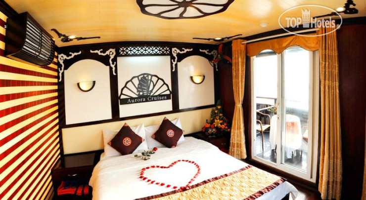 New photos from tourists Halong Aurora Cruises 3*