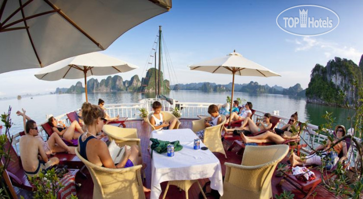 Hotelier's photos Halong Aurora Cruises 3*