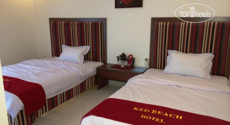 New photos from tourists Red Beach Hotel