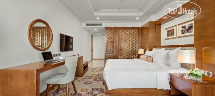 Hotel photo Paris Deli Danang Beach Hotel 4*