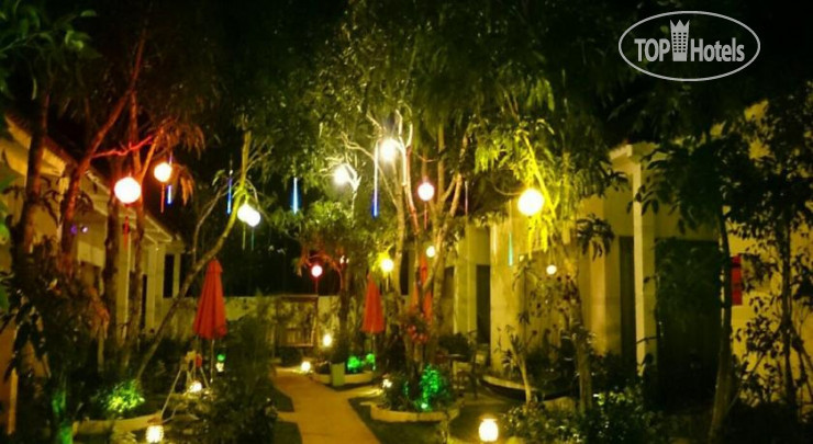 New photos from tourists Mon Bungalow