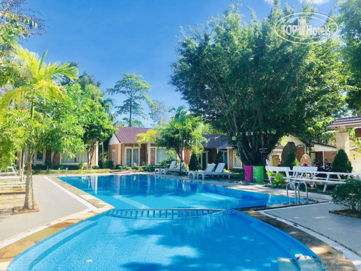 New photos from tourists Her Bungalow