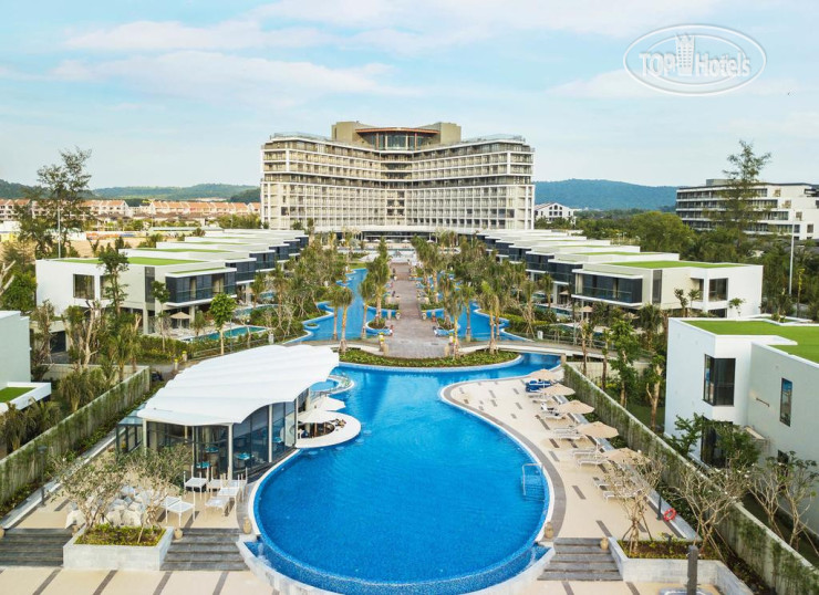 Hotelier's photos Best Western Premier Sonasea 5*