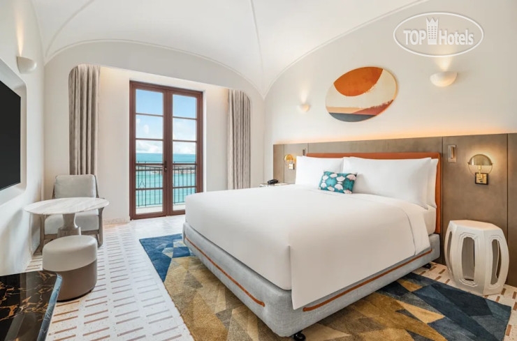 Hotel photo La Festa Phu Quoc, Curio Collection by Hilton 5*