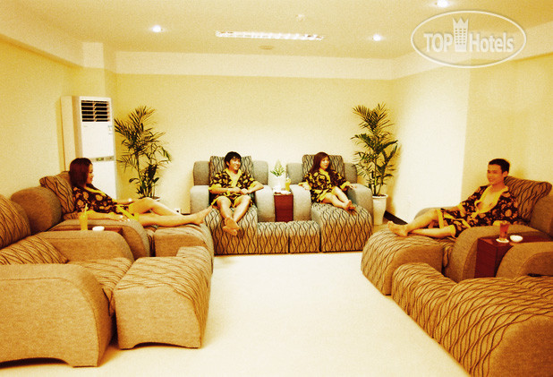 New photos from tourists Classic Hoang Long Hotel 3*