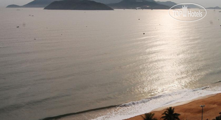 New photos from tourists Hoa Lam 2*