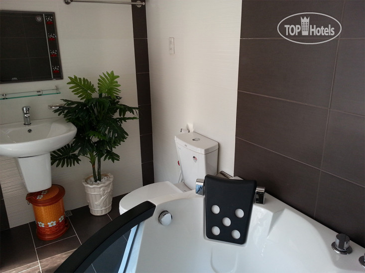 New photos from tourists Hoang Anh Hotel 1*