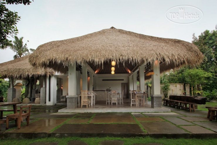 Фото Puri Sebatu Resort