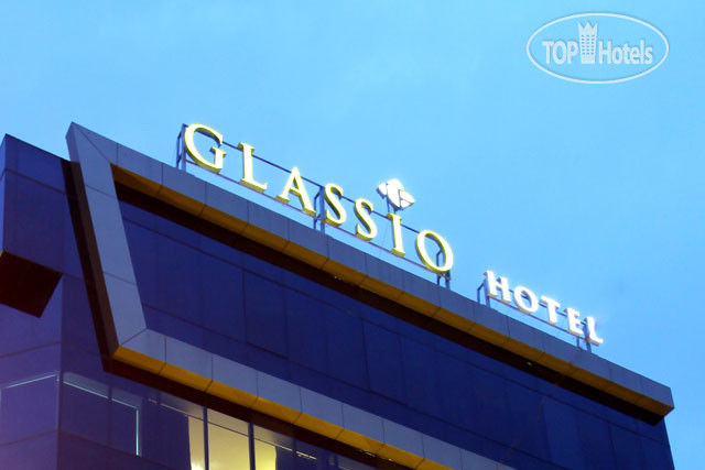 Photos Glassio Hotel Roxy Jakarta