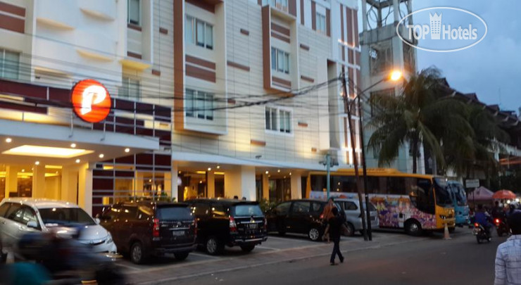 Фото D'Primahotel Mangga Dua 2