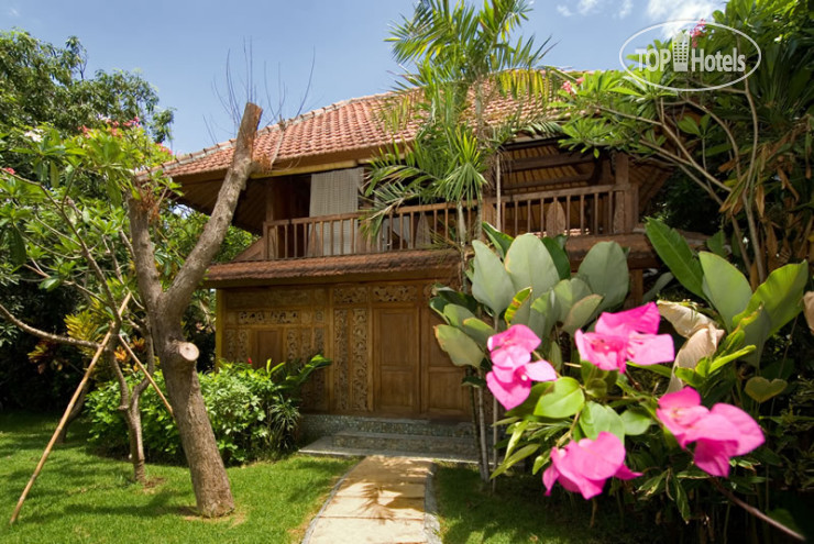Pondok Sari Beach Bungalow Resort & Spa 4*