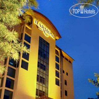 Фото Harmoni Suites Hotel, Batam