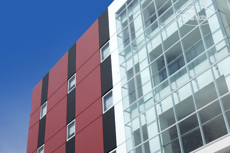 Photos Amaris Cihampelas