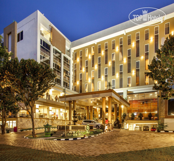 Фото Hotel Grand Dafam Merapi Merbabu