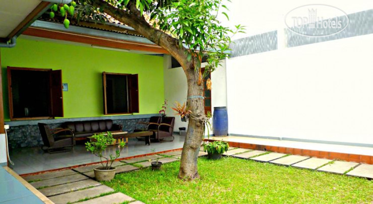 Hotelier's photos De Hoff Cihampelas Guest House & Cottage 2*