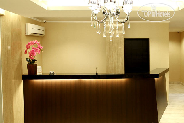 New photos from tourists Glassio Hotel Roxy Jakarta 2*