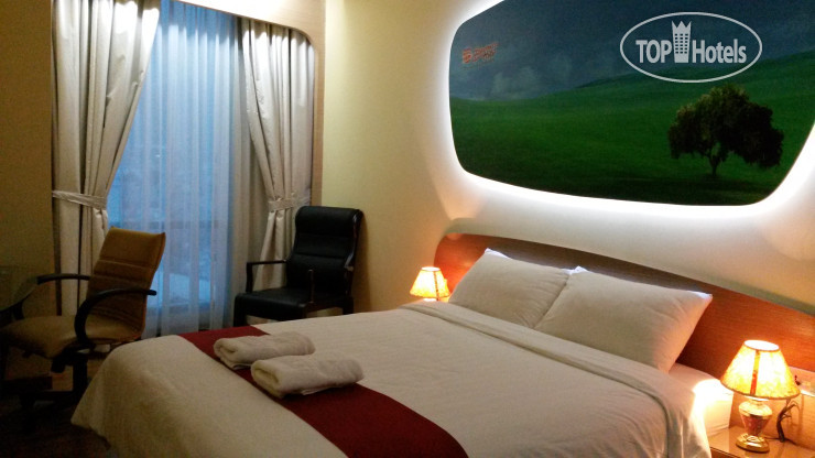 Hotel photo Business Hotel Tomang 3*