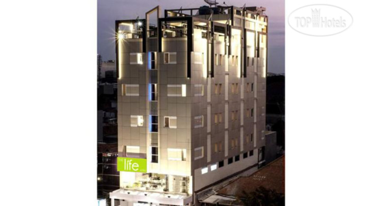 Hotelier's photos Midtown Xpress Kusuma Bangsa Surabaya 2*