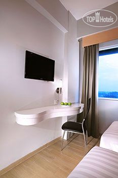 New photos from tourists Favehotel Jababeka 3*