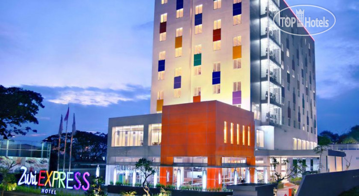 Hotel photo Zuri Express Lippo Cikarang 3*