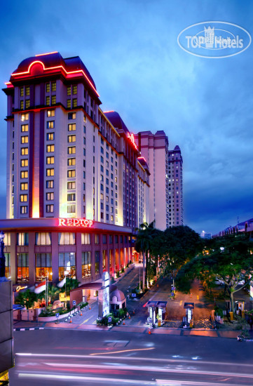 Hotelier's photos Redtop Hotel Jakarta 5*
