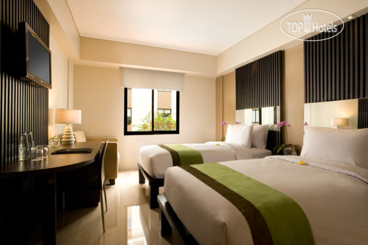 New photos from tourists Santika Kuta 3*