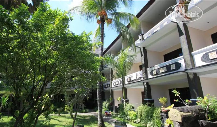 Hotel photo Bakungs Beach Hotel 3*