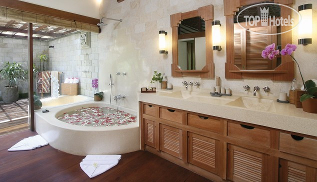 Hotel photo Ubud Hanging Gardens 5*