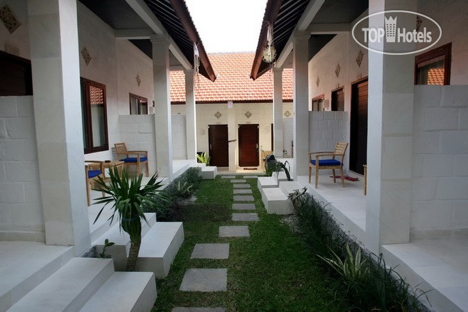 New photos from tourists Padang Padang Breeze 2*