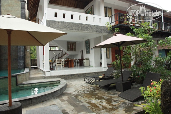 Hotelier's photos Oka Kartini Bungalows 2*