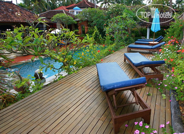 New photos from tourists Puri Oka Beach Bungalows Candidasa 2*