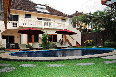 Hotelier's photos Niramaya Villa 3*