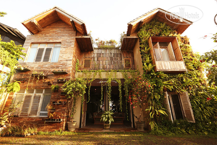 Hotel photo Brown Feather Hotel 3*