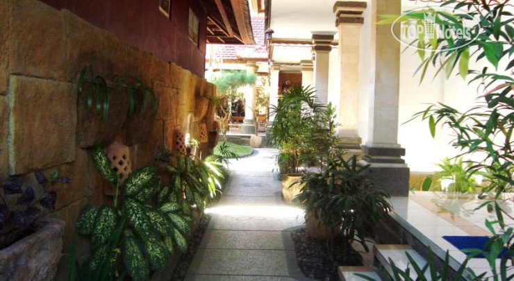 Hotelier's photos Pollok And Lemayeur Beach Front Hotel 2*