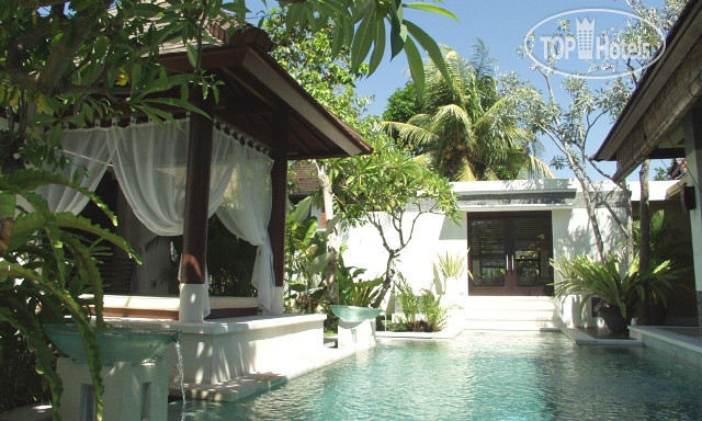 Hotelier's photos Nike Villas 4*
