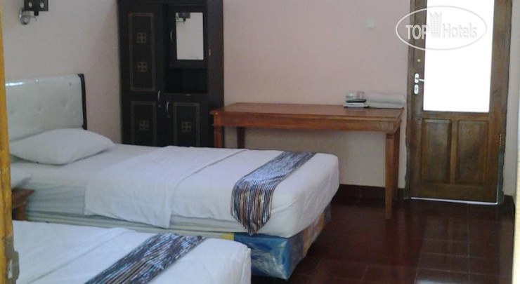 New photos from tourists Mahendra Beach Inn