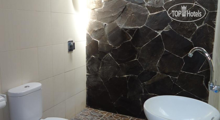 New photos from tourists Ayu Guest House