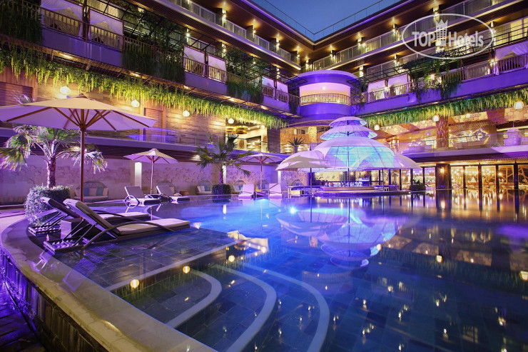 Hotel photo The Crystal Luxury Bay Resort Nusa Dua 5*