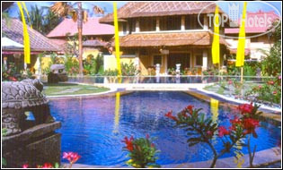 Hotelier's photos Rumah Bali 4*