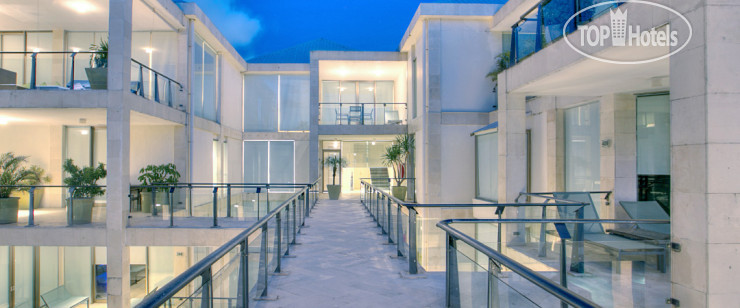 Hotel photo FuramaXclusive Ocean Beach Seminyak Bali 4*