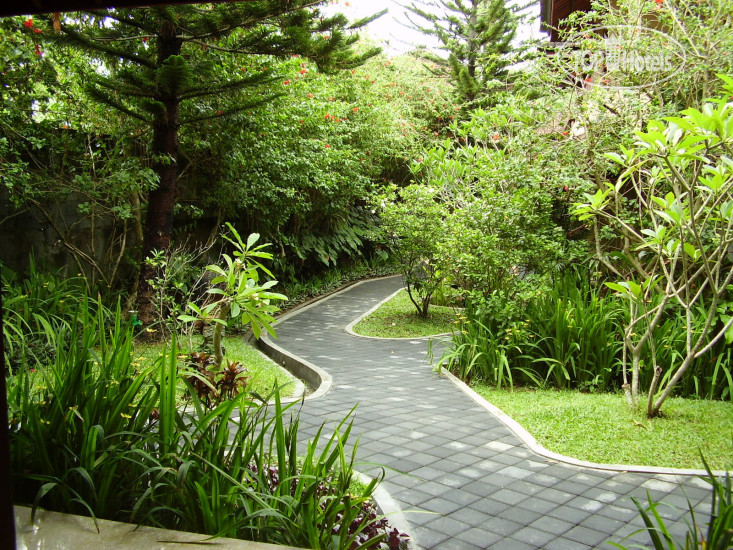 Hotel photo Champlung Mas 3*