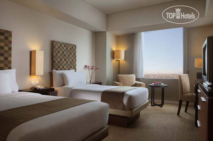 New photos from tourists Hotel Santika Makassar 3*